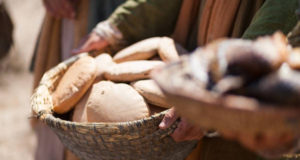Bonus Feature – Jesus Feeds Thousands in the New and Old World
